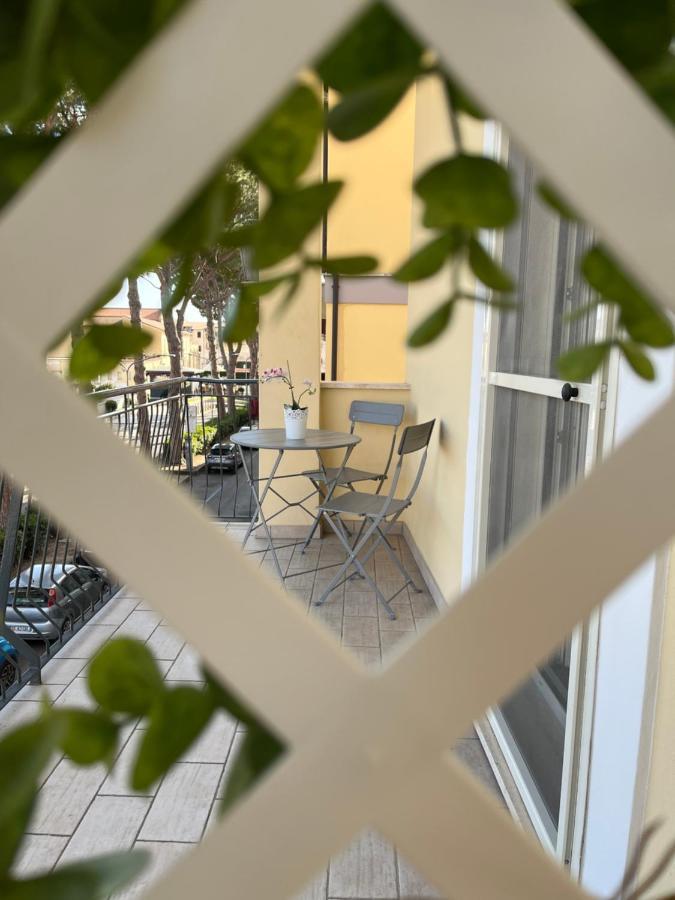 Bed&Breakfast Del Viaggiatore Fondi Exterior photo